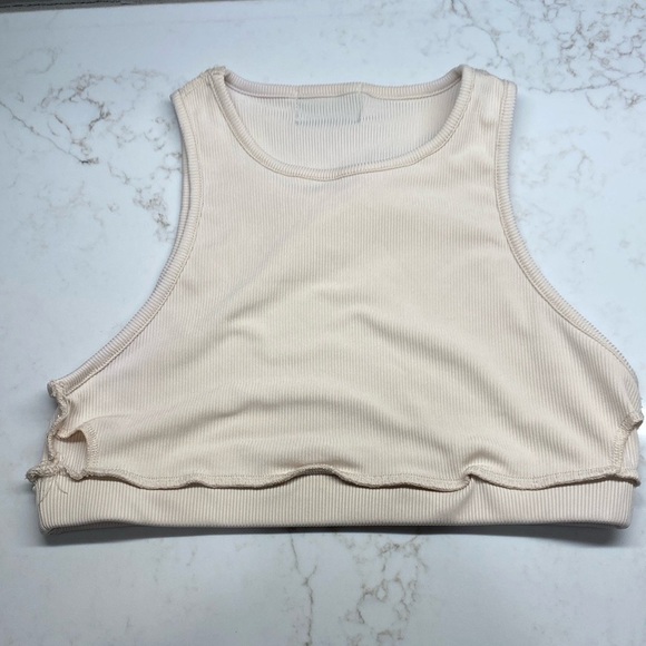 Kouii Top Crop Tank Athleisure Fitted Sleeveless Cream Size Large (Juniors) - Picture 8 of 9